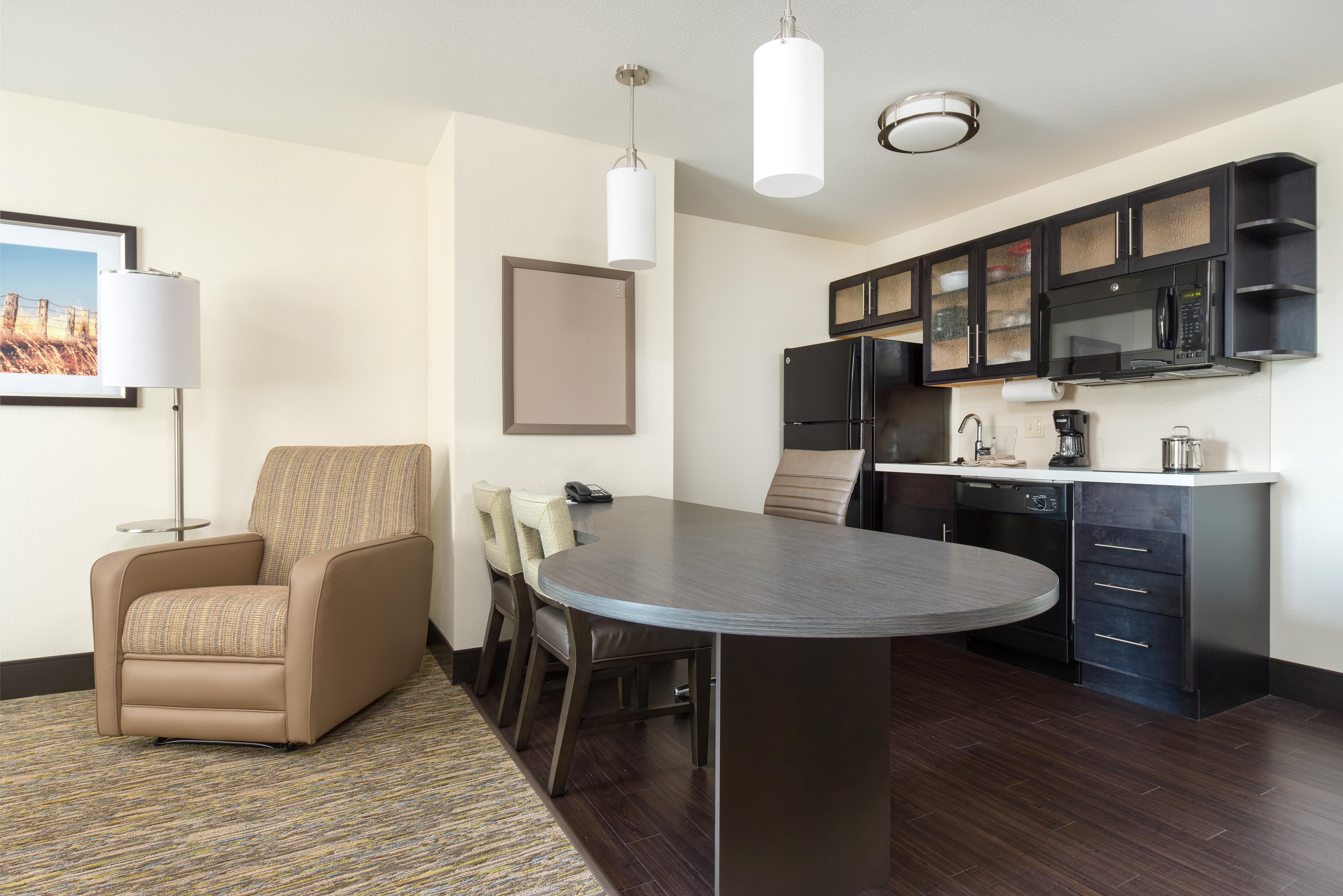 Candlewood Suites Columbia Hwy 63 & I-70 By Ihg Exterior photo